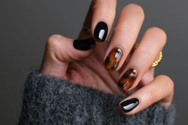 Winter 2026 Nail Trends: What Your Clients Are Asking For